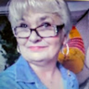 Meet your Posher, Dolores